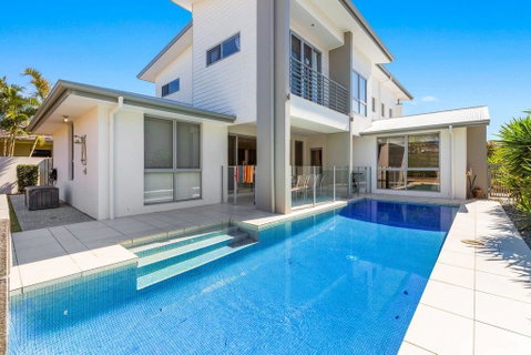 Elliston @ Corporate Boardies. - Surfers Gold Coast 0
