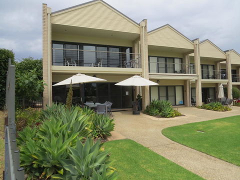 ELSINOR Townhouse 10 Mulwala - Surfers Gold Coast 0