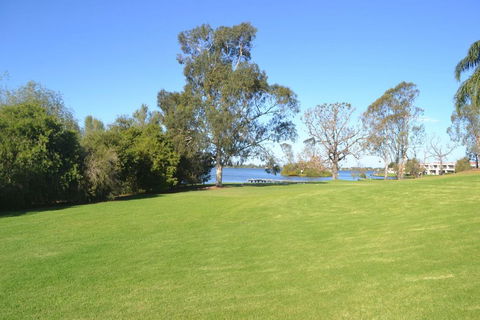 ELSINOR Townhouse 10 Mulwala - Surfers Gold Coast 2