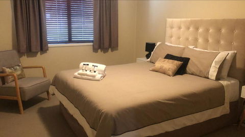 ELSINOR Townhouse 2 - Surfers Gold Coast 1
