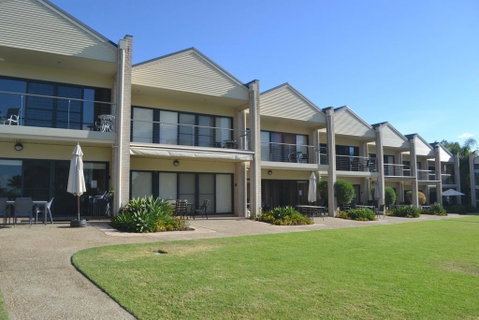 ELSINOR Townhouse 8 Mulwala - Surfers Gold Coast 1