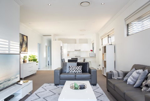 Family Size Apartment Close To Westmead Hospital - Surfers Gold Coast 0