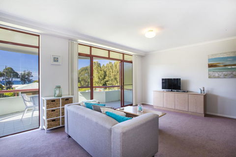 Fathoms 8 - Mollymook - Surfers Gold Coast 1
