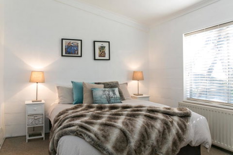 Feathertop Alpine Lodge - Surfers Gold Coast 3