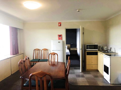 Frontier Hotel Darwin - Surfers Gold Coast 2