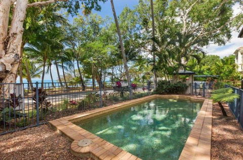 Fusilier Beachfrontviews - Surfers Gold Coast 0