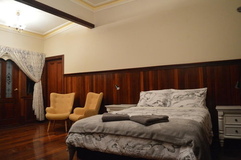 Gargoyle Lodge - Surfers Gold Coast 3