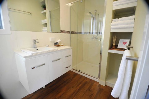 Gisborne Peak Winery Cottages - Surfers Gold Coast 3