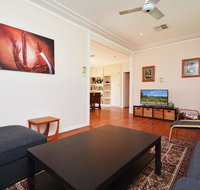 Glandore Estate Vineyard Homestead onsite cellar door  walk to restaurants incl EXP - Surfers Gold Coast