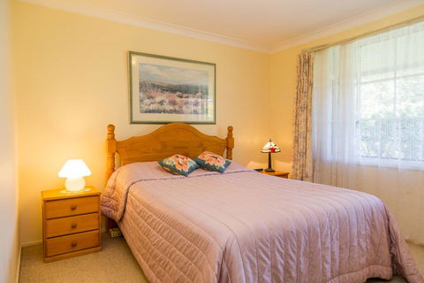 Golfer's Retreat, Mollymook - Surfers Gold Coast 3