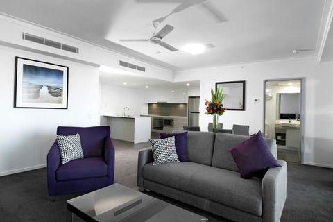 H On Mitchell Apartment Hotel - Surfers Gold Coast 3