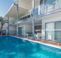 Hamptons Coastline Retreat- Waterfront with a Heated Pool - Surfers Gold Coast