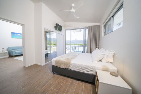 Harbour Cove - Surfers Gold Coast 1