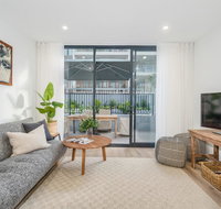 Herald 1-BR Apartment - Inner City Close to Beaches  Harbour - Surfers Gold Coast