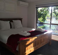 Holly House BnB - Surfers Gold Coast