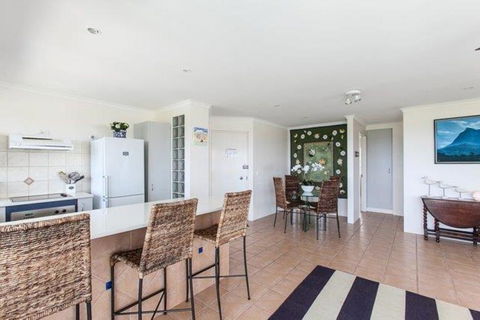 Home Away From Home With Sweeping Ocean Views - Unit 12, 60 Peregian Esplanade - Surfers Gold Coast 3