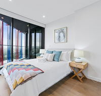 HomeHotel-Luxury Home High Rise with View. - Surfers Gold Coast