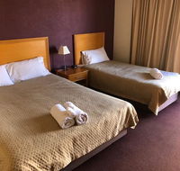 Horse  Jockey Hotel Motel - Surfers Gold Coast