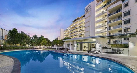 Horton Apartments - Surfers Gold Coast 1