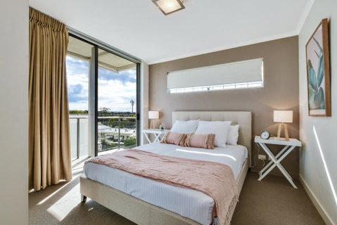 Horton Apartments - Surfers Gold Coast 2