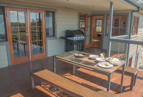 Ironstone Views - Surfers Gold Coast 3