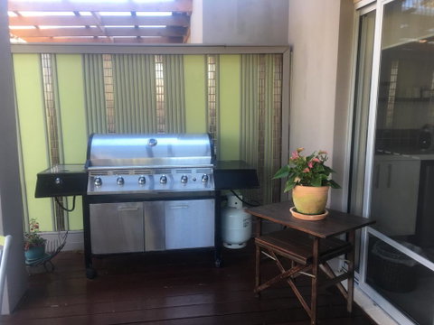 It's De-Lovely B And B - Surfers Gold Coast 3