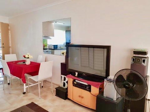 JJJGM PLACE @ ALEX HILLS - Surfers Gold Coast 0