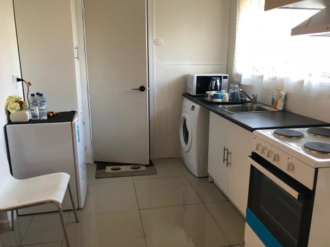 JJJGM PLACE @ ALEX HILLS - Surfers Gold Coast 2