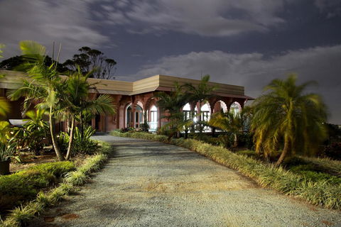 Jodha Bai Retreat - Surfers Gold Coast 3