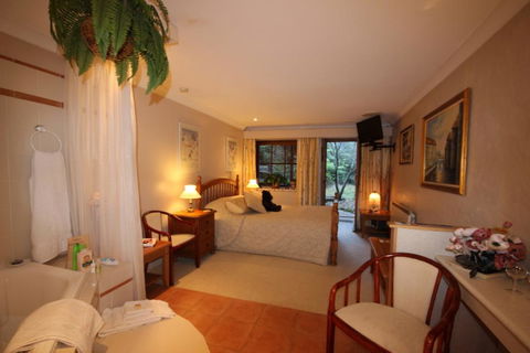 Kalimna - Spa Room - Surfers Gold Coast 2