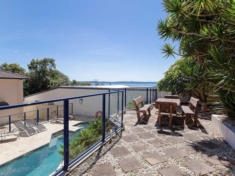 Kallaroo, 3 Kallaroo Street- Great House With Views, Pool, WIFI And Aircon - Surfers Gold Coast 3