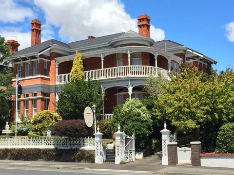 Kilmarnock House Edwardian Accommodation - Surfers Gold Coast 0