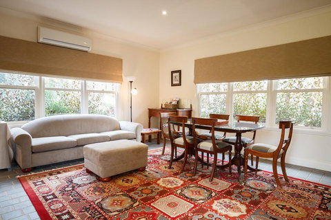 King River Cottage - Surfers Gold Coast 2