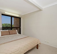 KINGSCLIFF HOLIDAY HOME ON THE HILL - SYD'S VIEW - Surfers Gold Coast