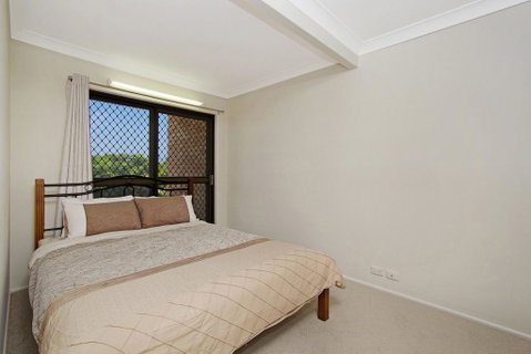 KINGSCLIFF HOLIDAY HOME ON THE HILL - SYD'S VIEW - Surfers Gold Coast 0