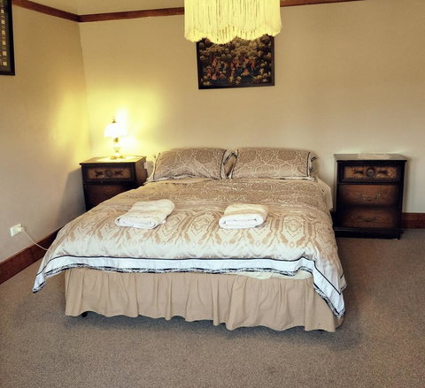 Kinross Metcalfe Farm - Surfers Gold Coast 2