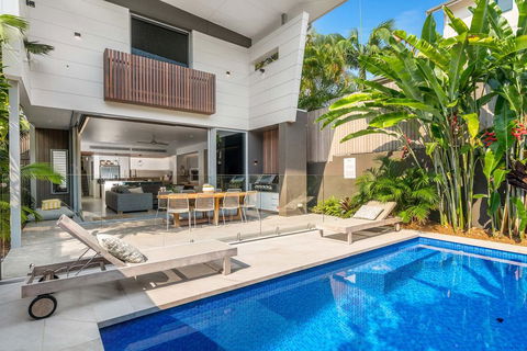 KoKo's Beach Houses 1 And 2 - Surfers Gold Coast 0