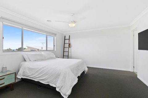 Koomeela Ocean Views 17 - Surfers Gold Coast 1