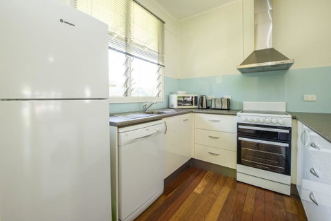 Kooyong Apartment 4 - Surfers Gold Coast 3