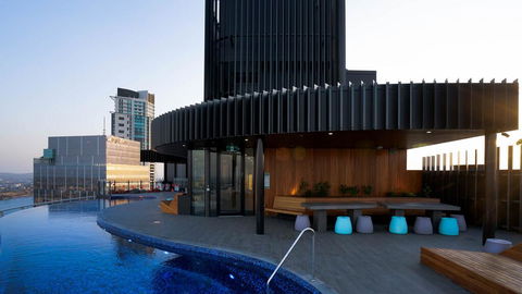 KOZYGURU BRISBANE CBD 1 BED APT AMAZING VIEW QBN550-1601 - Surfers Gold Coast 3