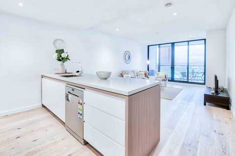 KOZYGURU FORTITUDE VALLEY HIGH LEVEL 2 BED APT + FREE PARKING QFV179-2612 - Surfers Gold Coast 1