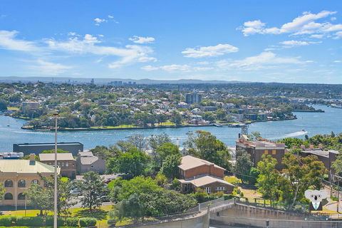KOZYGURU THE ROCKS HARBOUR BRIDGE VIEW 1 BED APT SWIMMING POOL NTR098 - Surfers Gold Coast 2