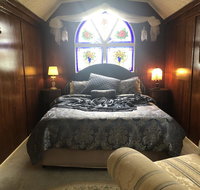 Krinklewood Cottage  Train Carriages - Surfers Gold Coast