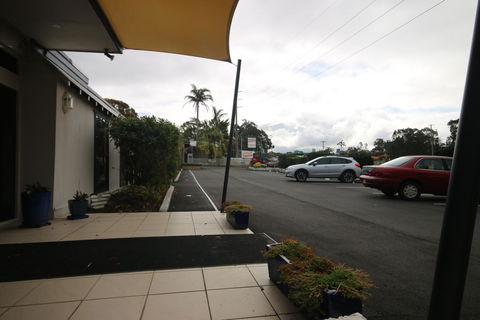 Lake Munmorah Motel - Surfers Gold Coast 2