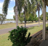 Lakeside Lodge Motel - Surfers Gold Coast