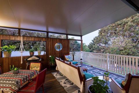 Land Of Lost Treasure - Surfers Gold Coast 2