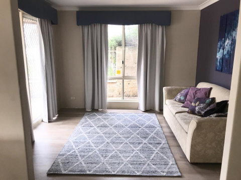 Large Family Home - Surfers Gold Coast 2