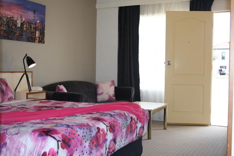 Leagues Motel - Surfers Gold Coast 0