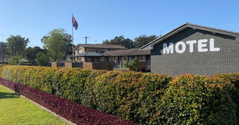 Lemon Tree Passage Motel - Surfers Gold Coast 0