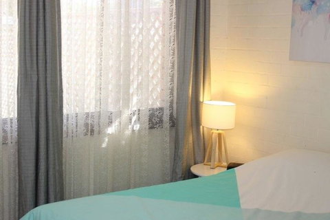 LIFES A BEACH 1 - Surfers Gold Coast 2